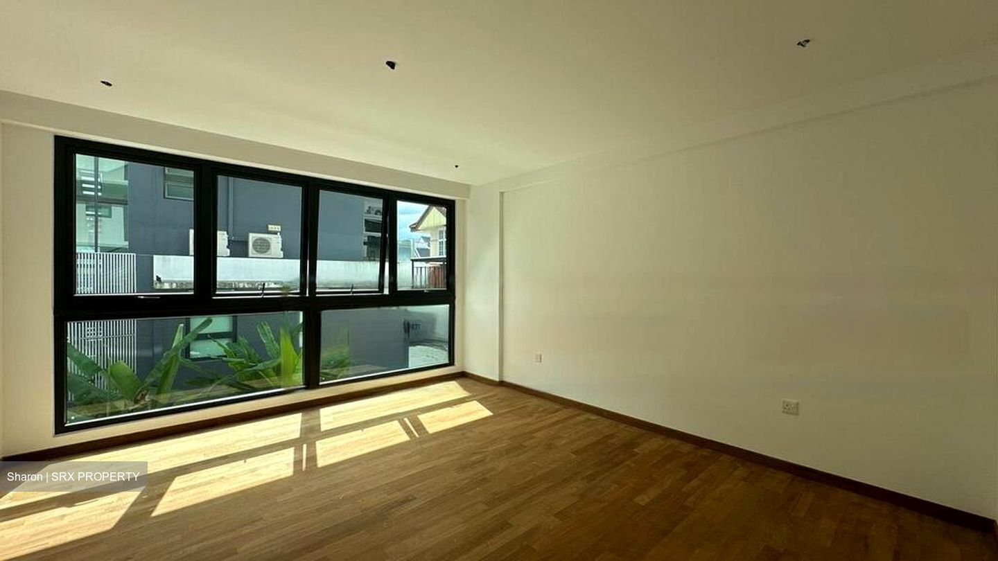 Cambridge Road (D8), Terrace #485466861